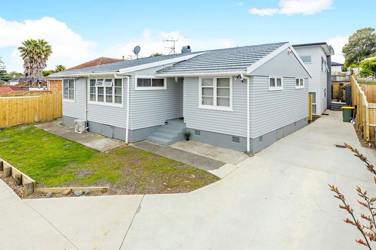 Photo of property in 14 Buller Crescent, Manurewa, Auckland, 2102