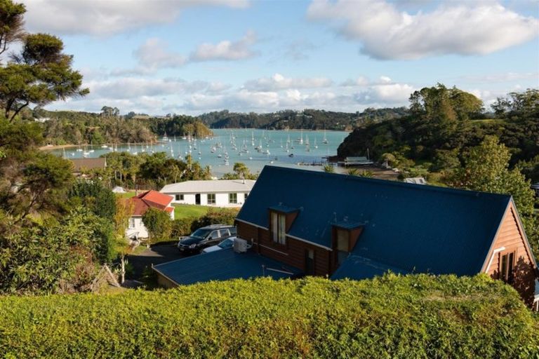 Photo of property in 7a Brind Road, Russell, 0202