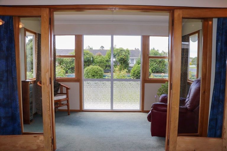 Photo of property in 44 Hillary Street, Winton, 9720