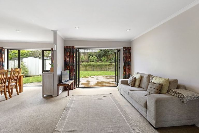 Photo of property in 159 Woodman Drive, Tawa, Wellington, 5028