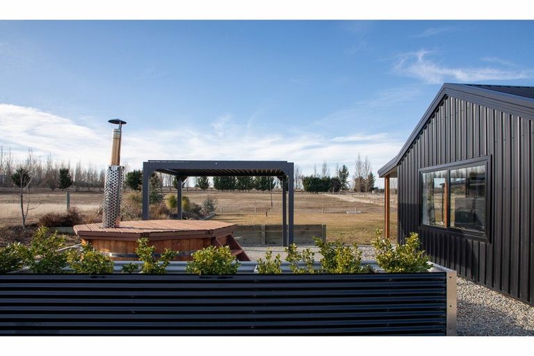 Photo of property in 111 Oneill Lane, Springvale, Alexandra, 9393