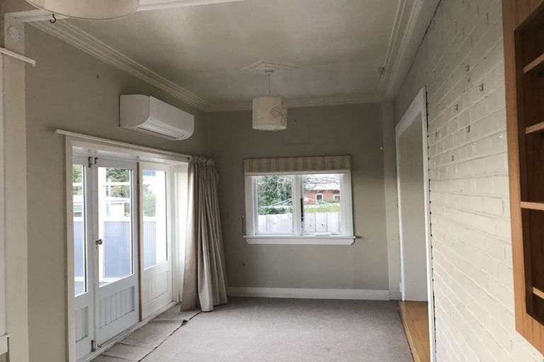 Photo of property in 180 Kenmure Road, Kenmure, Dunedin, 9011