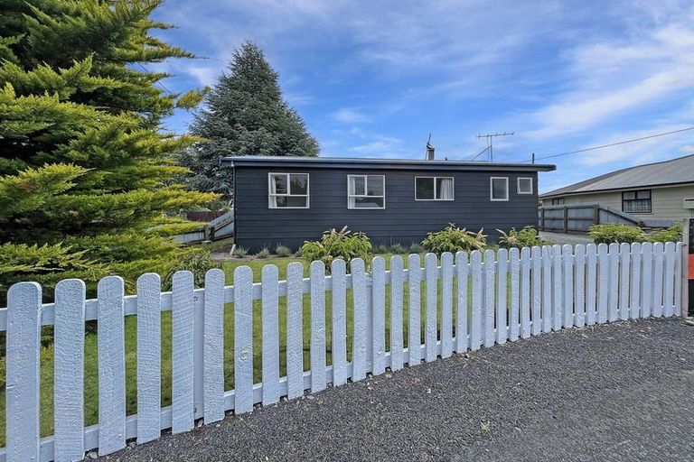 Photo of property in 27 Pukaki Place, Twizel, 7901