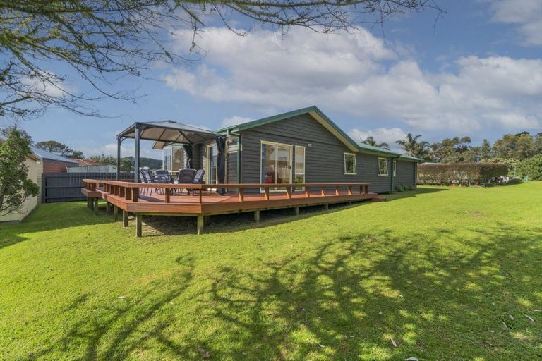 Photo of property in 106 Rimu Place, Matarangi, Whitianga, 3592