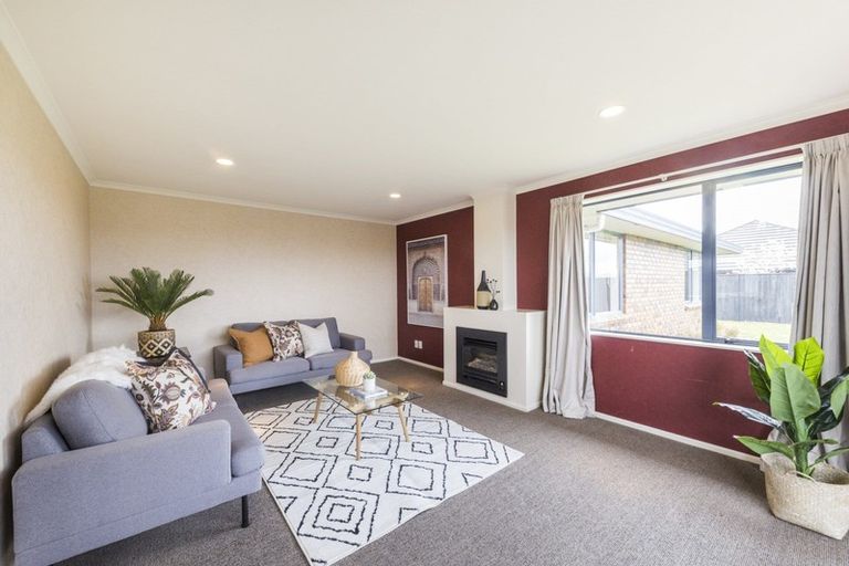 Photo of property in 40 Brooklyn Heights Drive, Kelvin Grove, Palmerston North, 4414