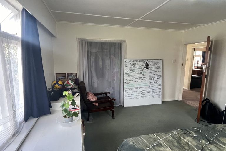 Photo of property in 241 Botanical Road, Takaro, Palmerston North, 4412