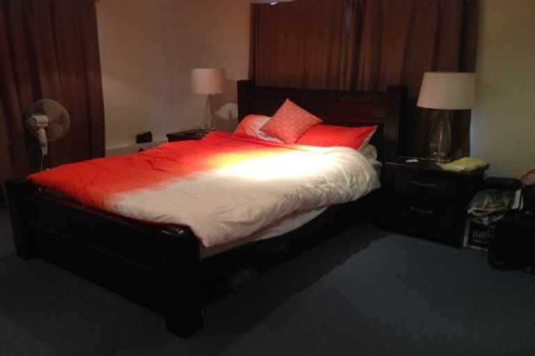 Photo of property in 139 Luckens Road, West Harbour, Auckland, 0618