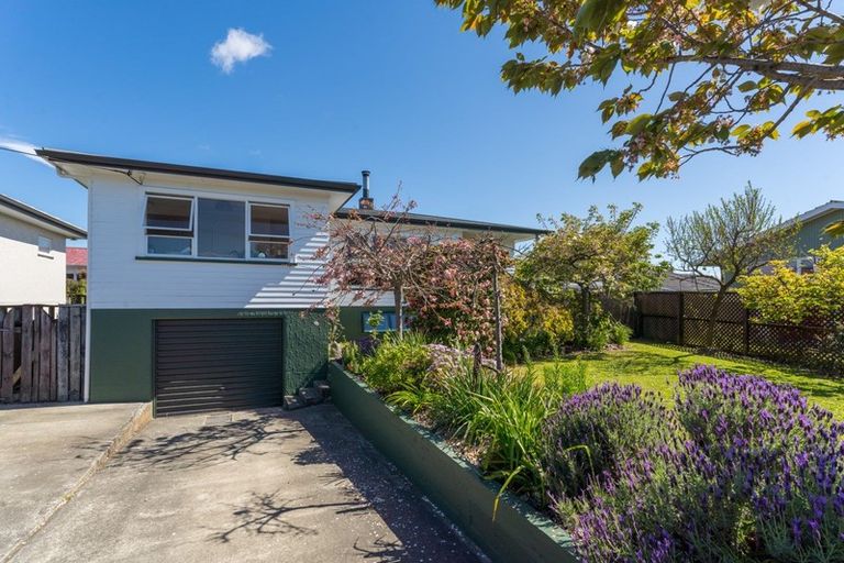 Photo of property in 134 Songer Street, Stoke, Nelson, 7011