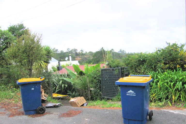 Photo of property in 40 Marae Road, Greenhithe, Auckland, 0632