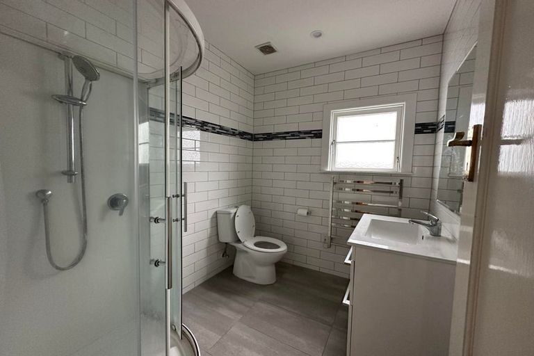 Photo of property in 19 Elizabeth Street, Petone, Lower Hutt, 5012