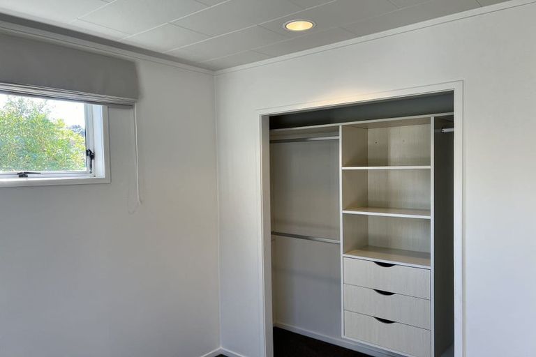 Photo of property in 18 Regency Place, Sunnynook, Auckland, 0632