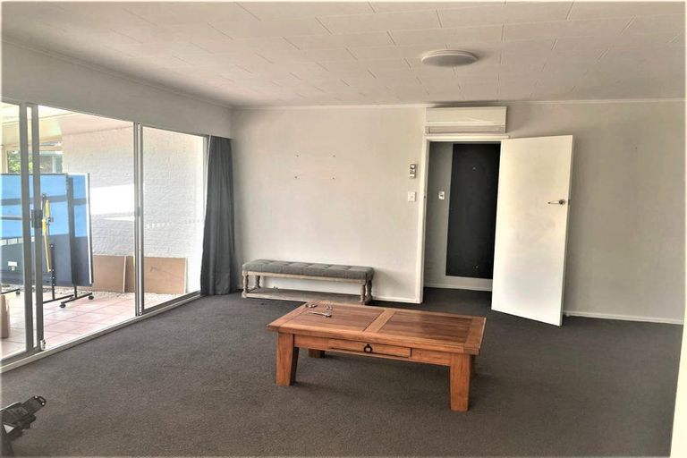 Photo of property in 382 Te Moana Road, Waikanae, 5036