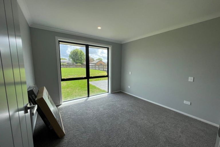 Photo of property in 10 Sanson Place, Levin, 5510