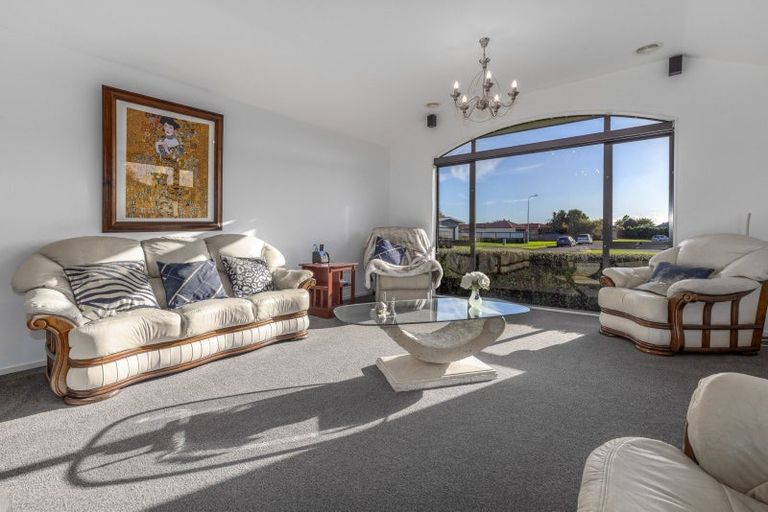 Photo of property in 60 Easton Way, Levin, 5510