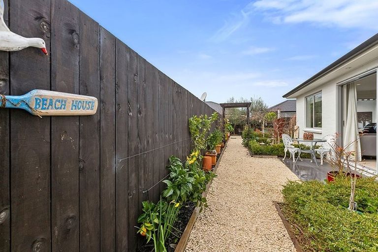 Photo of property in 50 Arabella Lane, Snells Beach, 0920