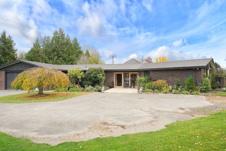 Photo of property in 617 Johns Road, Harewood, Christchurch, 8051