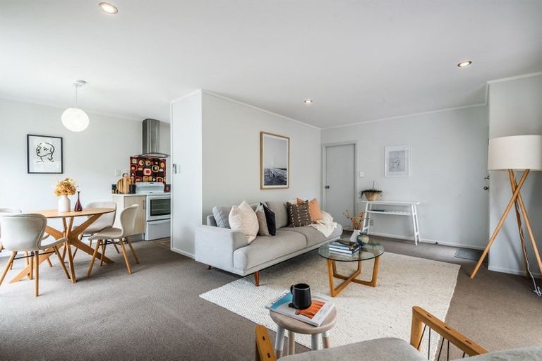 Photo of property in 14a Saffron Street, Birkdale, Auckland, 0626