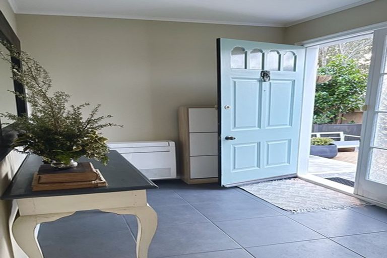 Photo of property in 48 Collier Avenue, Karori, Wellington, 6012