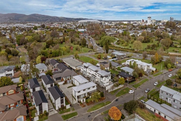 Photo of property in 1/24 Heywood Terrace, Richmond, Christchurch, 8013