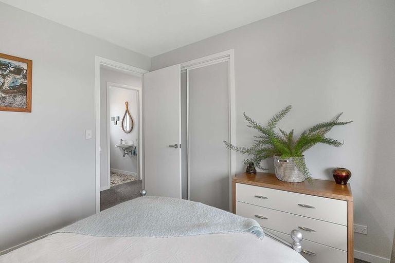 Photo of property in 2 Pukeko Way, Amberley, 7410