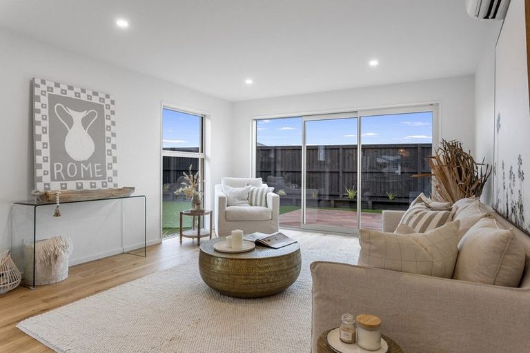 Photo of property in 11 Waterford Farm Road, Halswell, Christchurch, 8025