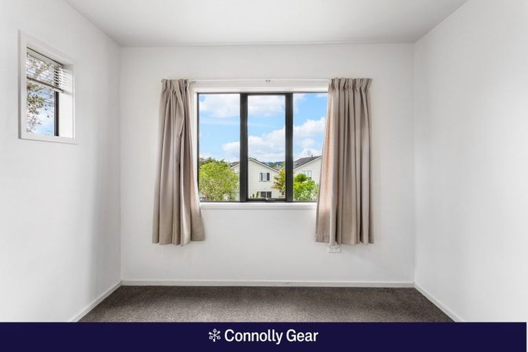 Photo of property in 2626/10 John Jennings Drive, Oteha, Auckland, 0632