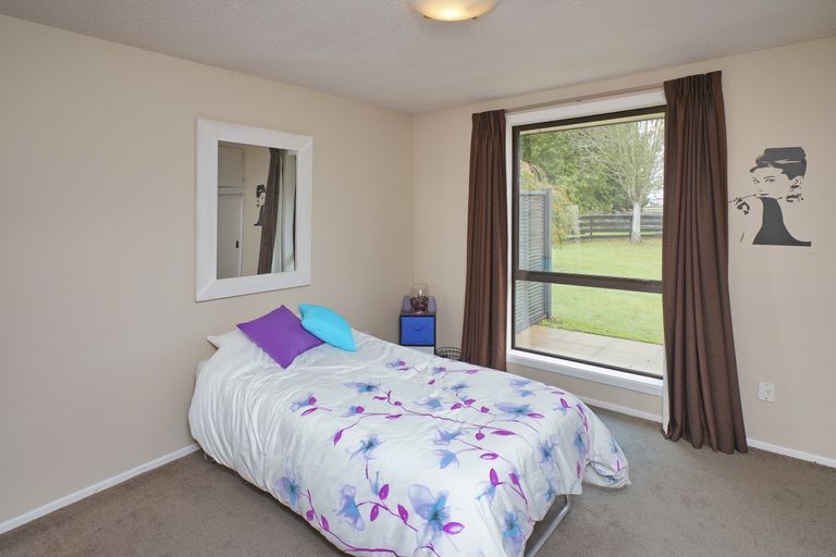 Photo of property in 617 Johns Road, Harewood, Christchurch, 8051