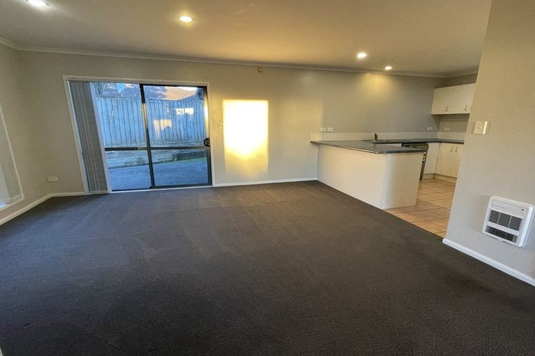 Photo of property in 9 Anrath Close, East Tamaki, Auckland, 2016