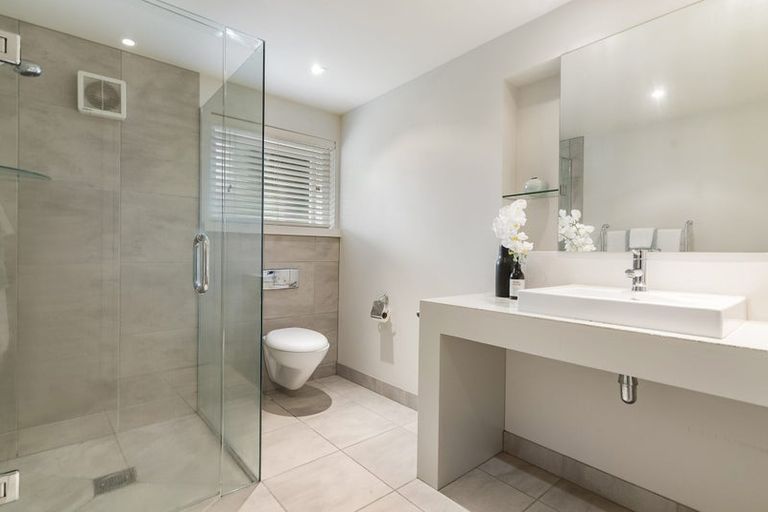 Photo of property in 104 Mellons Bay Road, Mellons Bay, Auckland, 2014