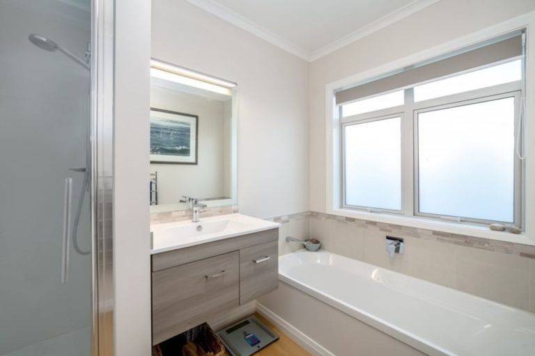 Photo of property in 14a Cotter Street, Greytown, 5712