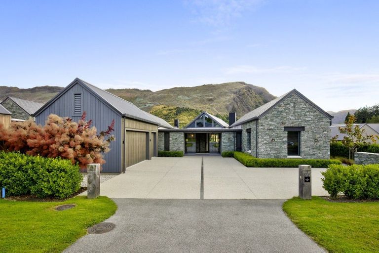 Photo of property in Millbrook Resort, 2 Dalgleish Lane, Arrowtown, 9371