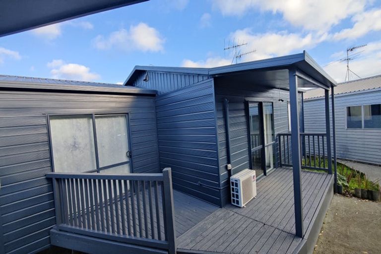 Photo of property in 43 Secretariat Place, Randwick Park, Auckland, 2105