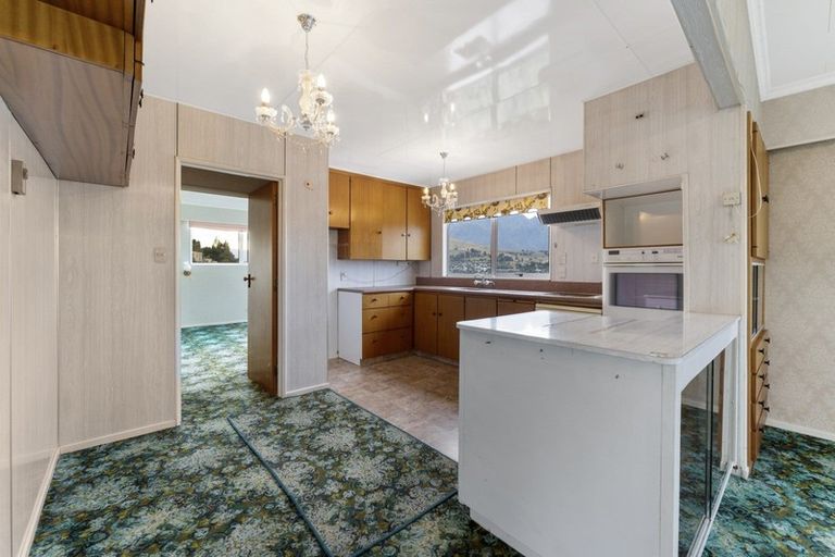 Photo of property in 129 Frankton Road, Queenstown, 9300