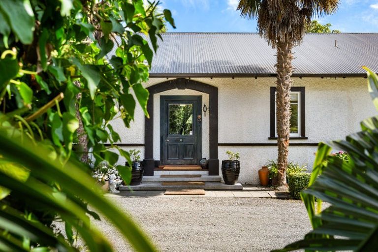 Photo of property in 16 Reynolds Road, Havelock North, 4130