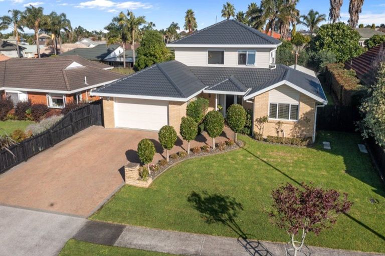 Photo of property in 16 Chippewa Place, Conifer Grove, Takanini, 2112