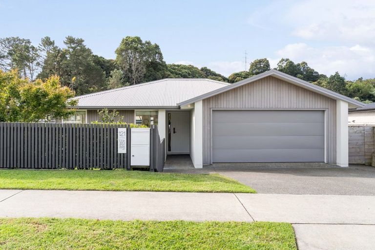 Photo of property in 121 Adler Drive, Ohauiti, Tauranga, 3112