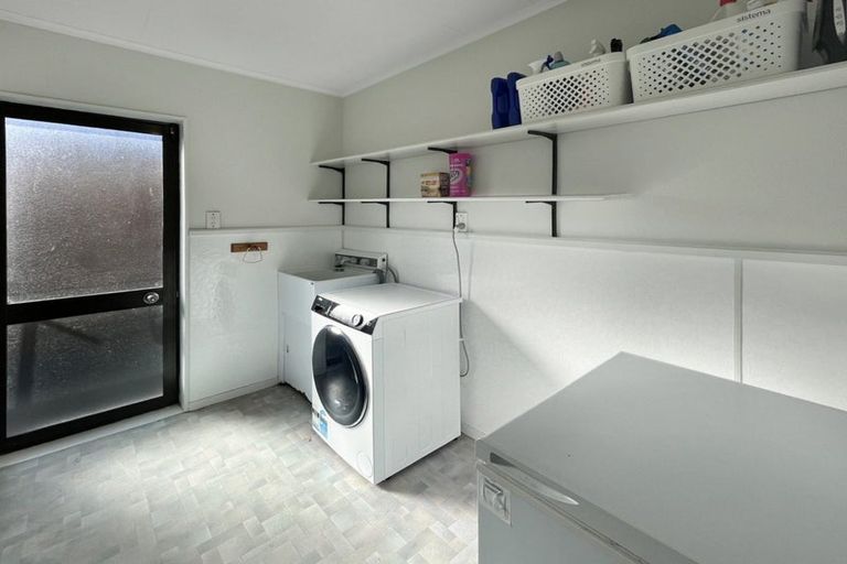 Photo of property in 55 Raglan Avenue, Cloverlea, Palmerston North, 4412