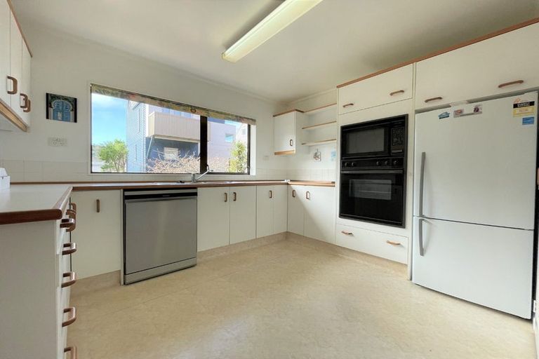 Photo of property in 14b Agra Crescent, Khandallah, Wellington, 6035