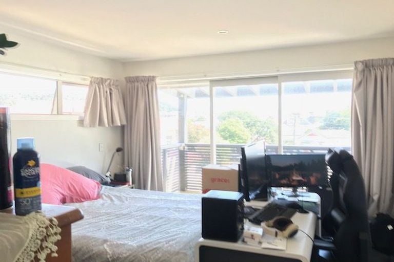 Photo of property in 35b Herald Street, Berhampore, Wellington, 6023