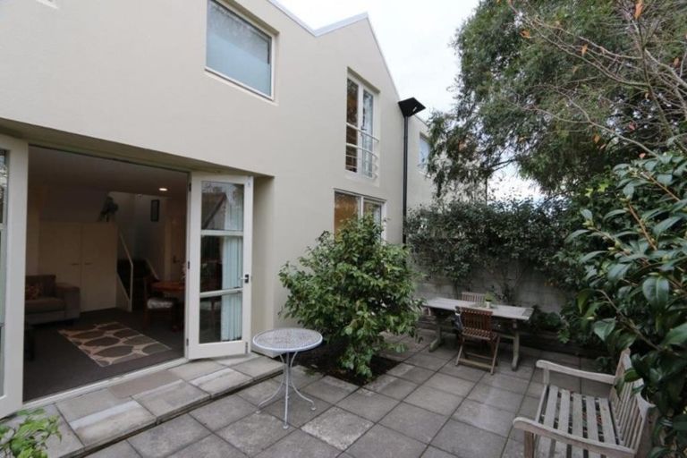 Photo of property in 2/16 Exeter Street, Merivale, Christchurch, 8014