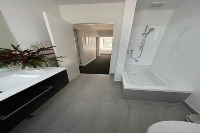 Photo of property in 13/80 Seatoun Heights Road, Seatoun, Wellington, 6022