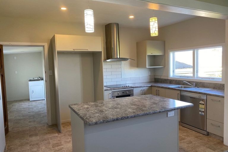 Photo of property in 3 High Street West, Waitara, 4320