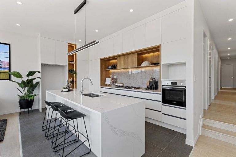 Photo of property in 3 Kiokio Place, Swanson, Auckland, 0614