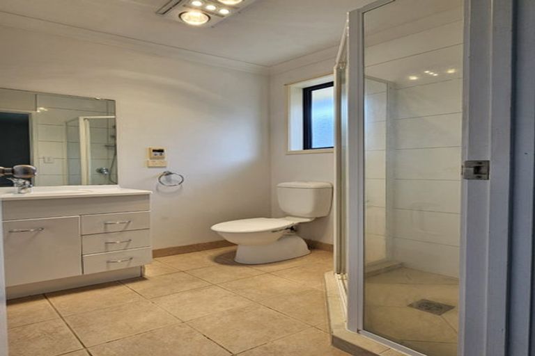 Photo of property in 50 Senator Drive, Manurewa, Auckland, 2105