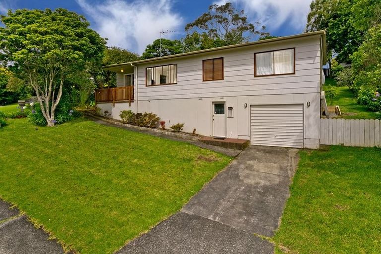 Photo of property in 2 Bryers Place, Bayview, Auckland, 0629