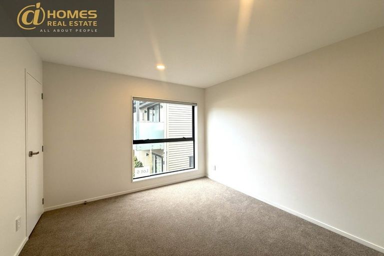 Photo of property in 6/237 Swanson Road, Henderson, Auckland, 0610