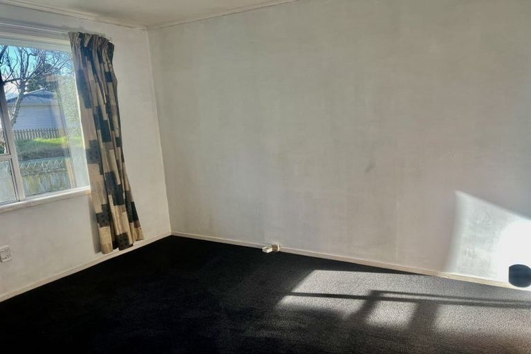 Photo of property in 1 Stoll Place, Clendon Park, Auckland, 2103