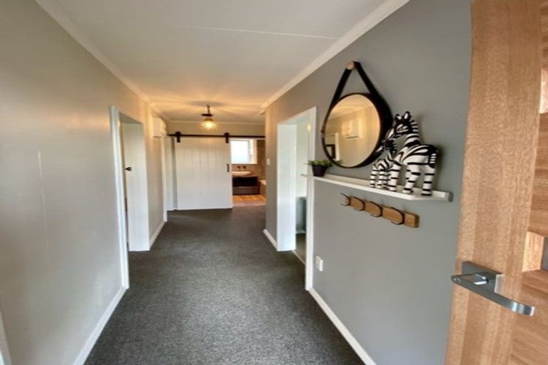 Photo of property in 2 Shirley Place, Kenmure, Dunedin, 9011