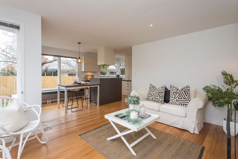 Photo of property in 38 Burnside Crescent, Burnside, Christchurch, 8053