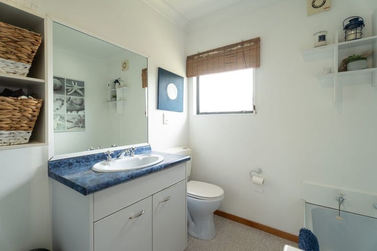 Photo of property in 62 Abilene Crescent, Churton Park, Wellington, 6037